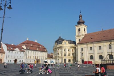4-Day Private Tour of Transylvania from Bucharest - Day 1: Sinaia’s Peles Castle and Brasov’s medieval spine