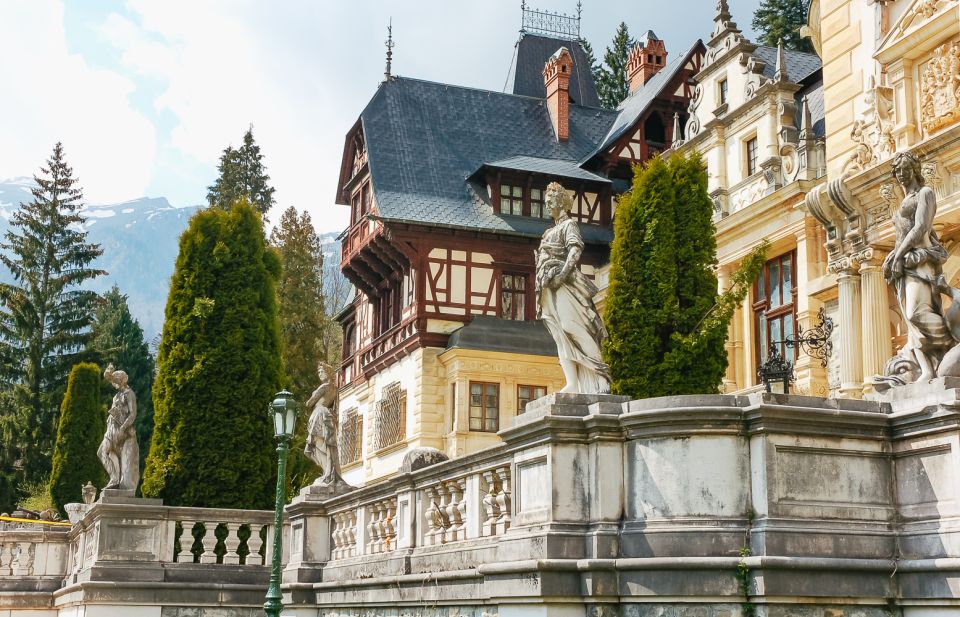 Bucharest: Bran & Peles Castle with Rasnov Citadel Day Trip - Lunch Break at a Mountain Pass (View First, Then Food)