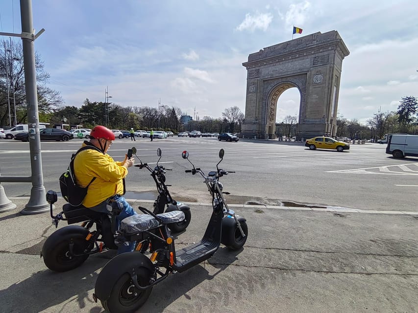 Bucharest electric city tour by Smart Balance #green - Parliament-area photos and the kind of safety you notice immediately