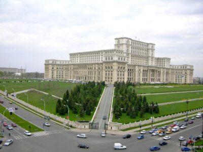 Bucharest: Half-Day Sightseeing Tour - Free Press Square to the Arch of Triumph: Getting Your Bearings Fast