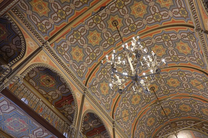 Bucharest Jewish Heritage | Private Walking Tour - How the Private Guide Changes Everything