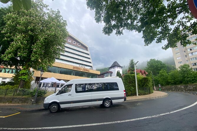 Bucharest Private Airports Transfer - Flight Delays: The Real Comfort Is Waiting Without Panic