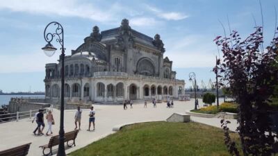 From Bucharest: A Day by the Black Sea Shared Group Tour - How the 8:00 a.m. start shapes the whole day