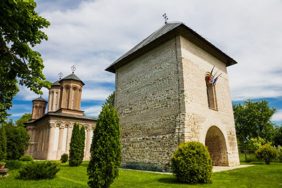 Private Half Day Trip to Snagov Monastery & Mogosoaia - How the 4-hour private format actually feels