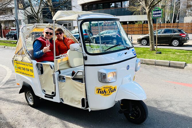 Tuk Tuk Bucharest Romantic Tour with miniBAR - miniBAR Drinks, Snacks, and Why the Timing Matters